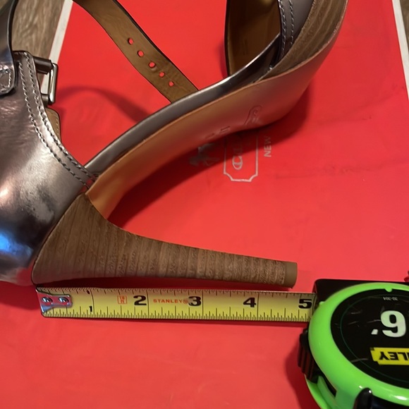 Coach pewter/metallic gray/grey size 11 heels/ pumps - Picture 13 of 14